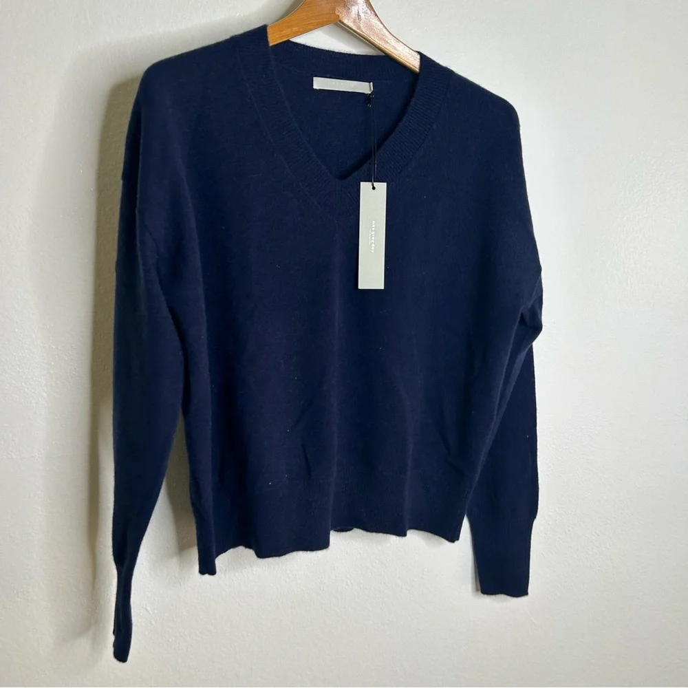 NWT NEW 100% Cashmere Navy Blue V - Neck Pullover Knit Sweater OGD Size Small